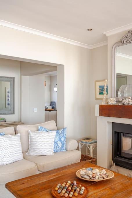 La Petite Baleine Oceanfront Luxury Villa De Kelders Zewnętrze zdjęcie