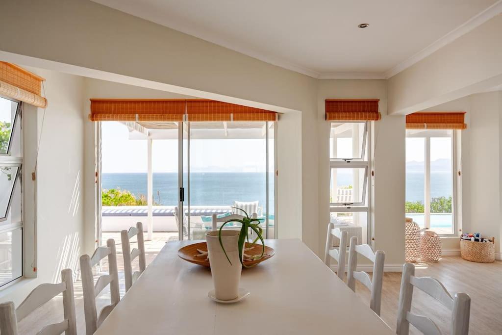 La Petite Baleine Oceanfront Luxury Villa De Kelders Zewnętrze zdjęcie
