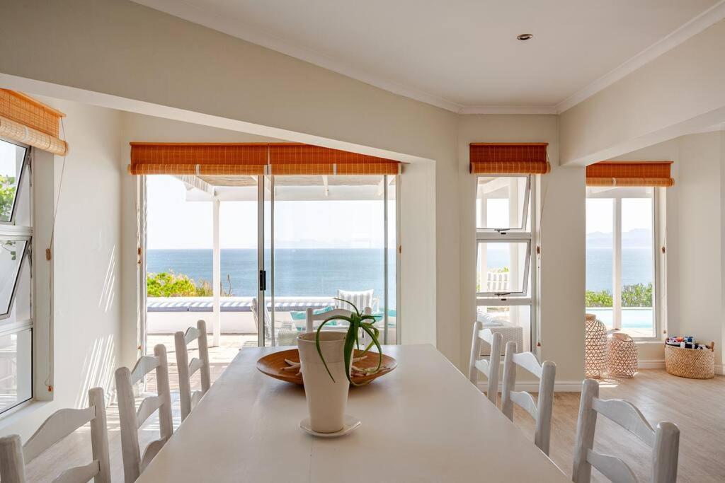 La Petite Baleine Oceanfront Luxury Villa De Kelders Zewnętrze zdjęcie
