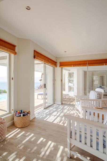 La Petite Baleine Oceanfront Luxury Villa De Kelders Zewnętrze zdjęcie