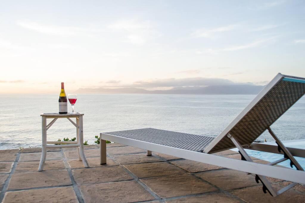 La Petite Baleine Oceanfront Luxury Villa De Kelders Zewnętrze zdjęcie