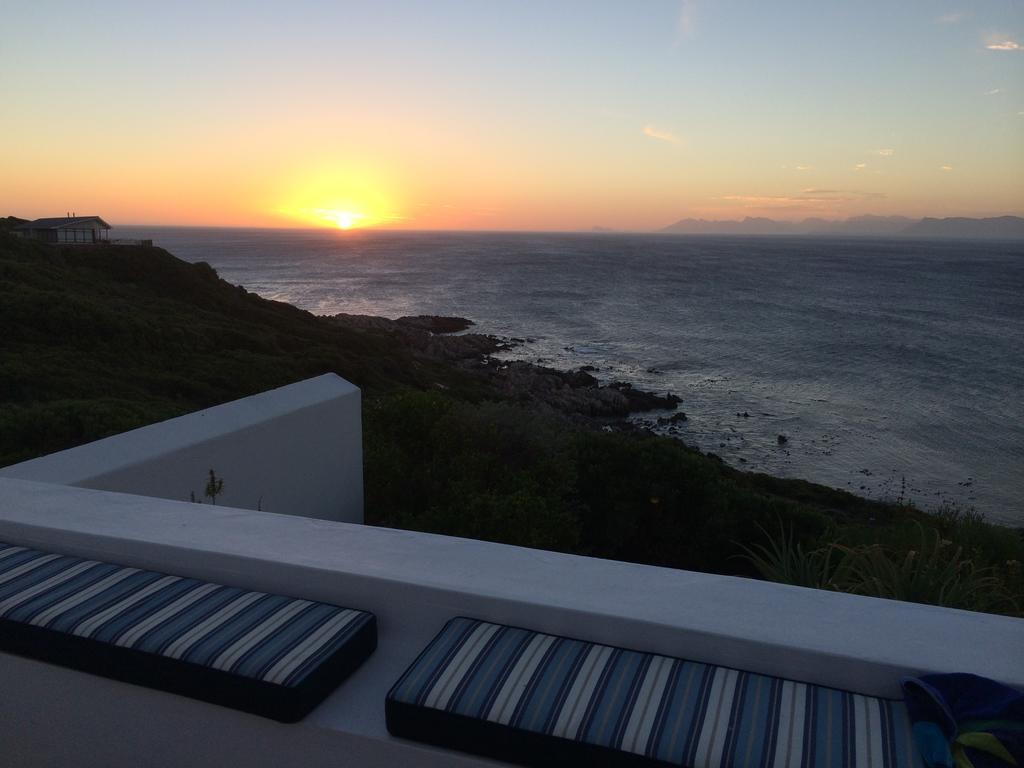 La Petite Baleine Oceanfront Luxury Villa De Kelders Zewnętrze zdjęcie